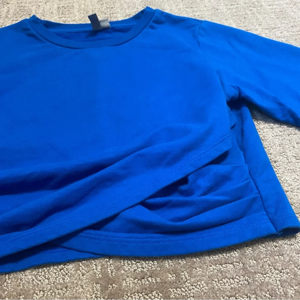 {ASOS} Blue Cropped Twist Crew Neck Long Sleeve Sweatshirt Style Top ~ Size 2 - Picture 6 of 15